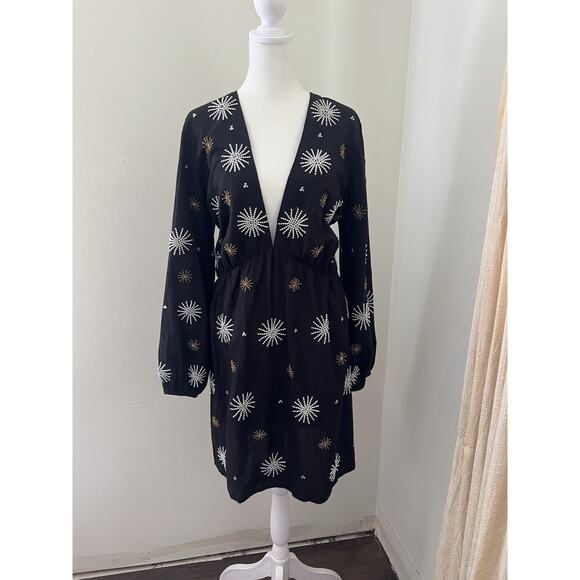 Sundress Brand Revolve Size M/L Black Starburst Beaded Embroidered Mini Dress LS - Picture 1 of 6